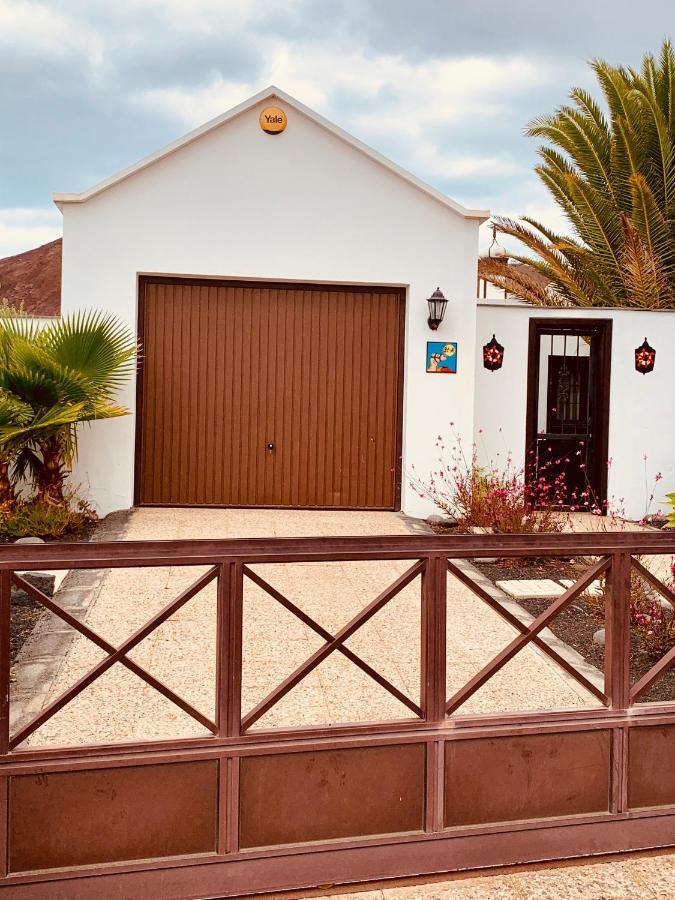 Lovely Villa Nico Playa Blanca, Hot Tub, Communal Pool Exteriör bild